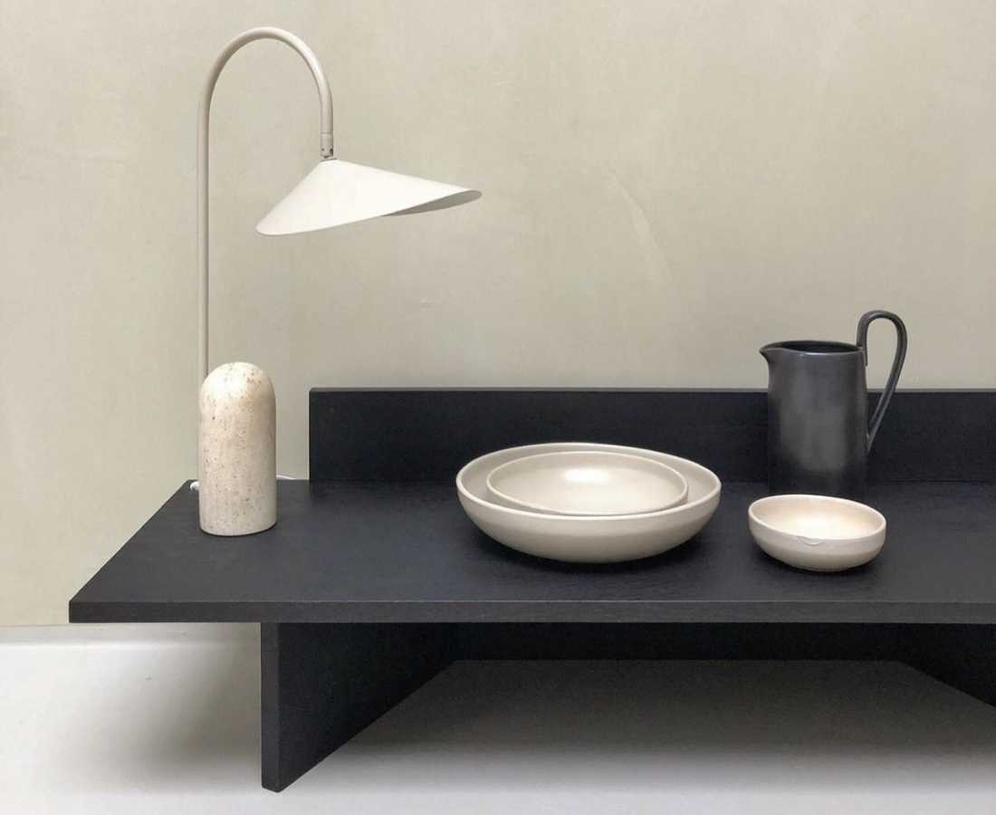 ferm-living-arum-table-lamp-frama-shallow-bowls-oblique-table